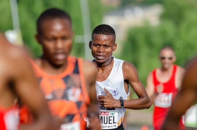 Comment Maîtriser Ma Course de 10 km et 20 km avec une Chaleur Intense